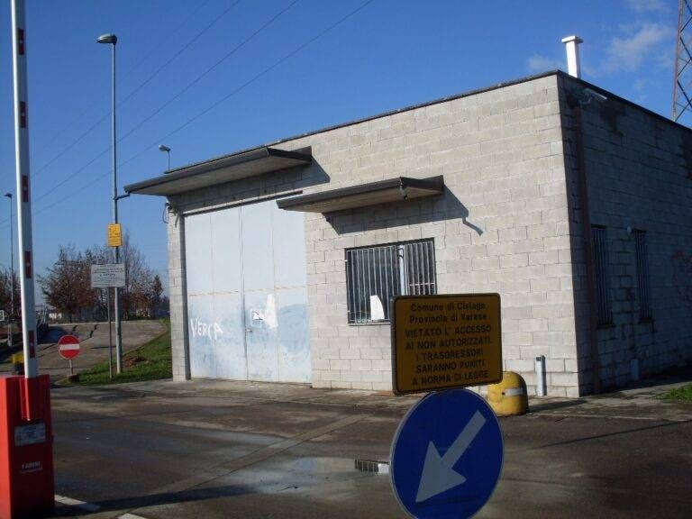 Ladro alla piattaforma ecologica, fermato fra Cislago e Turate piattaforma 2 768x576