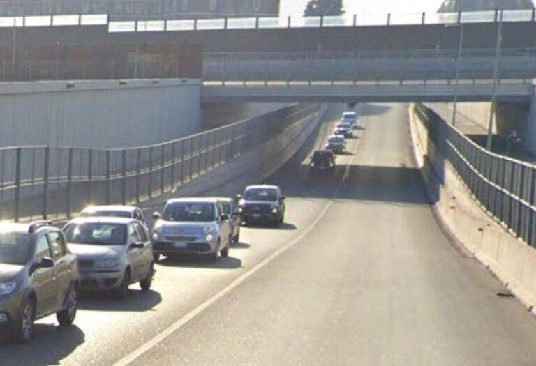 Baranzate rosso finto coda