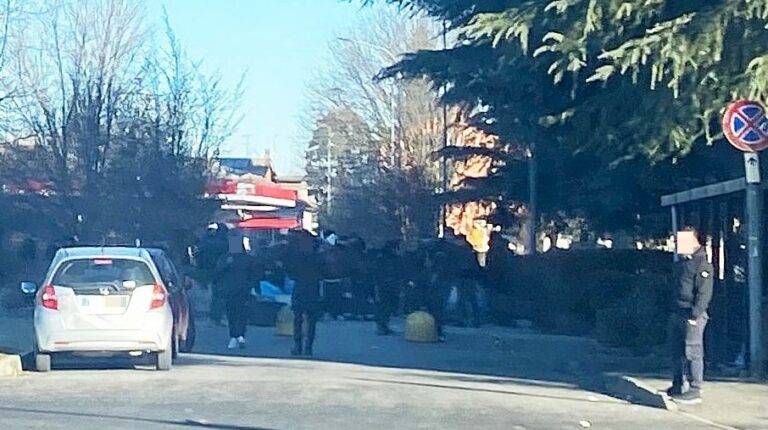 Bollate abiti contraffatti