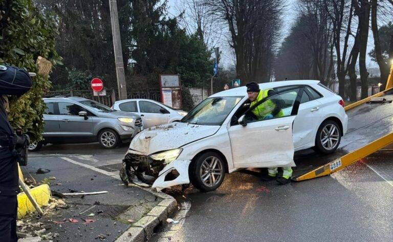 Folle inseguimento a Caronno, impauriti pedoni e automobilisti Immagine WhatsApp 2025 01 22 ore 17.48.39 cac9a111 768x473