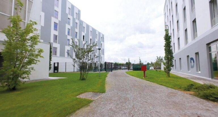 Novate Campus Cbre Investment