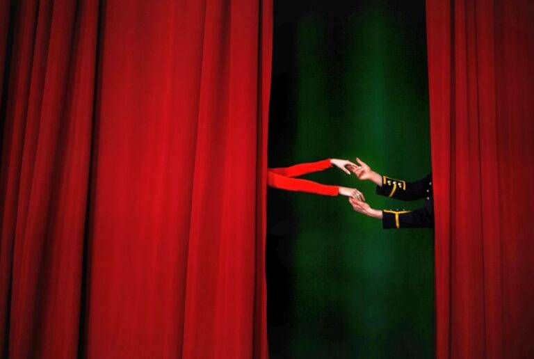 Eventi week-end: spettacolo “A far la pace chi ci pensa?” a Palazzolo e Festa di don Bosco ad Arese teatro pace 768x516