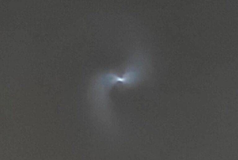 luce misteriosa spirale cielo