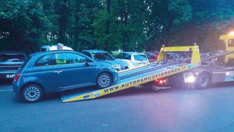 Novate Cinquecento rubata emergenza