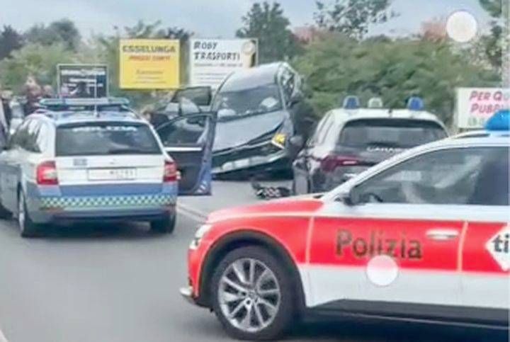 Inseguimento in autostrada concluso a Saronno: 4 arrestati, ma solo uno resta in carcere | VIDEO Saronno inseguimento
