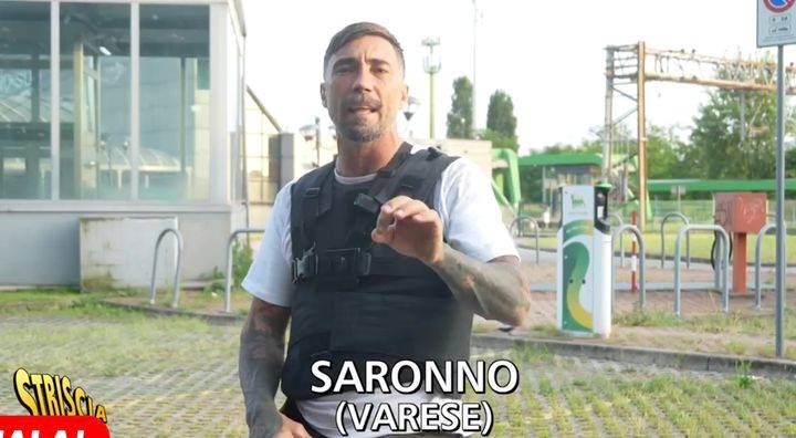 Brumotti di Striscia a Saronno per una nuova caccia agli spacciatori di droga Brumotti droga saronno