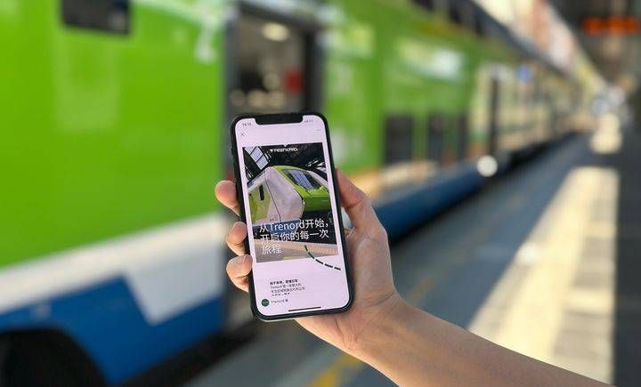 Trenord parla cinese: i treni della Lombardia arrivano su WeChat, il social più diffuso in Cina trenord cinese wechat