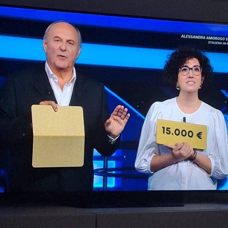 Chiara da Bollate nuova campionessa de La ruota della fortuna con Gerry Scotti IMG 20250904 WA0012 768x768