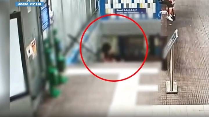 Aggressione con calci e pugni nel sottopasso della stazione per rapinargli la collana, arrestati due 25 enni stazione Milano Certosa Rapina