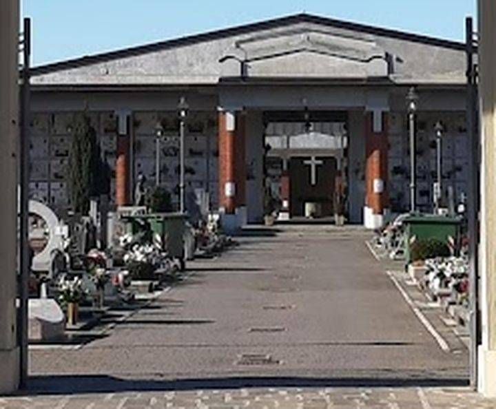 Commemorazione defunti e cremazione, le indicazioni dei vescovi della Lombardia Commemorazione defunti e cremazione, le indicazioni dei vescovi della Lombardia