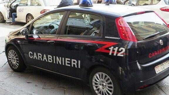 Saronno, tredicenne aggredito e rapinato da una baby gang carabinieri saronno aggressione