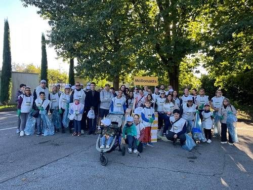 Oltre 1 tonnellata di rifiuti raccolti in Lombardia in occasione delle tappe di “Insieme a te per l’ambiente” di McDonald’s di Baranzate, Cinisello Balsamo, Paderno Dugnano e Verano Brianza mcdonalds1