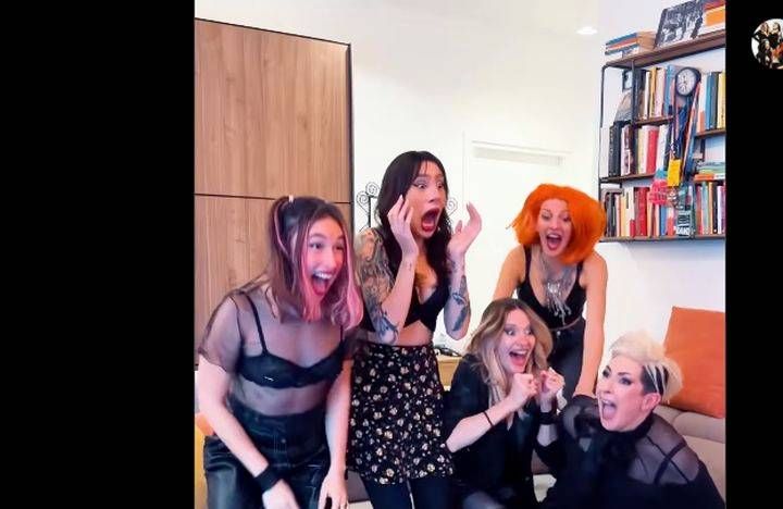 Da Limbiate a Sanremo 2026: Le Bambole di Pezza sul palco dell’Ariston – VIDEO Da Limbiate a Sanremo 2026: Le Bambole di Pezza sul palco dell’Ariston – VIDEO