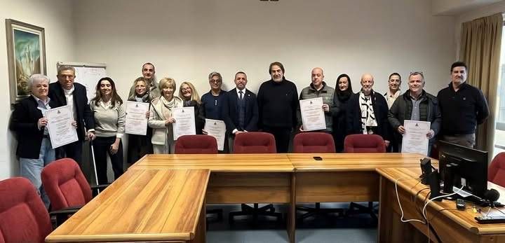 Il Comune di Garbagnate ha premiato i commercianti storici