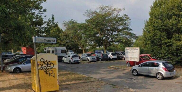 Garbagnate pericoloso parcheggiare Monviso