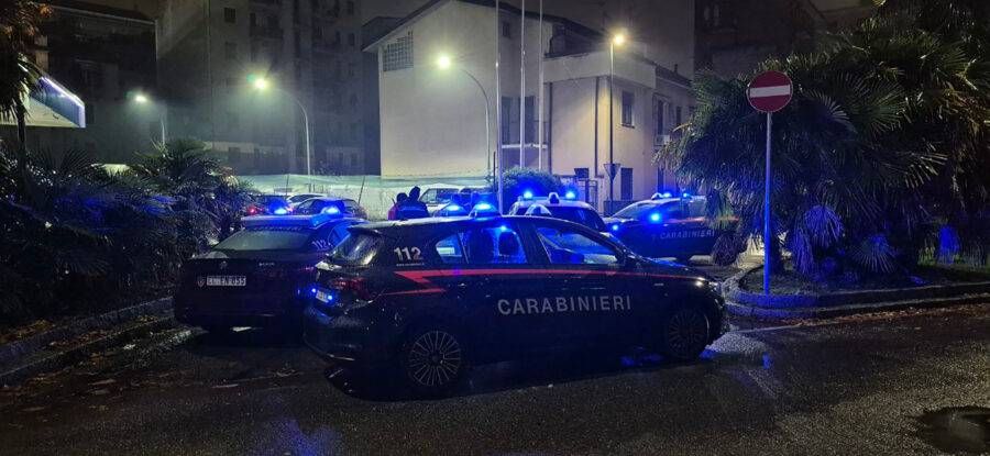 Fiamme nel distributore di carburante, emergenza nella notte a Sesto San Giovanni