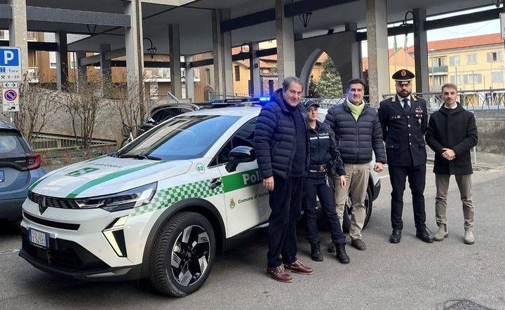 garbagnate polizia locale nuovi agenti e tecnologie per la sicurezza da Ilnotiziario.net garbagnate polizia locale nuovi agenti e tecnologie per la sicurezza