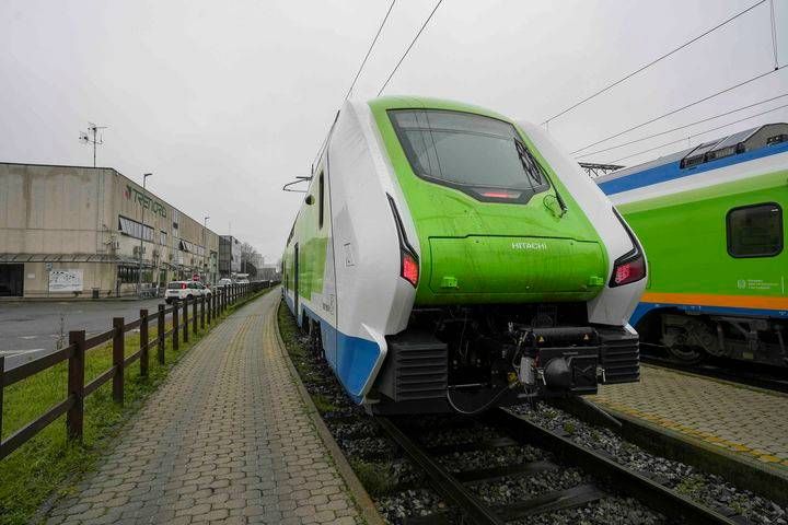 trenord da ieri in servizio anche il 214esimo nuovo treno acquistato negli ultimi 5 anni ecco come sono da Ilnotiziario.net trenord da ieri in servizio anche il 214esimo nuovo treno acquistato negli ultimi 5 anni ecco come sono