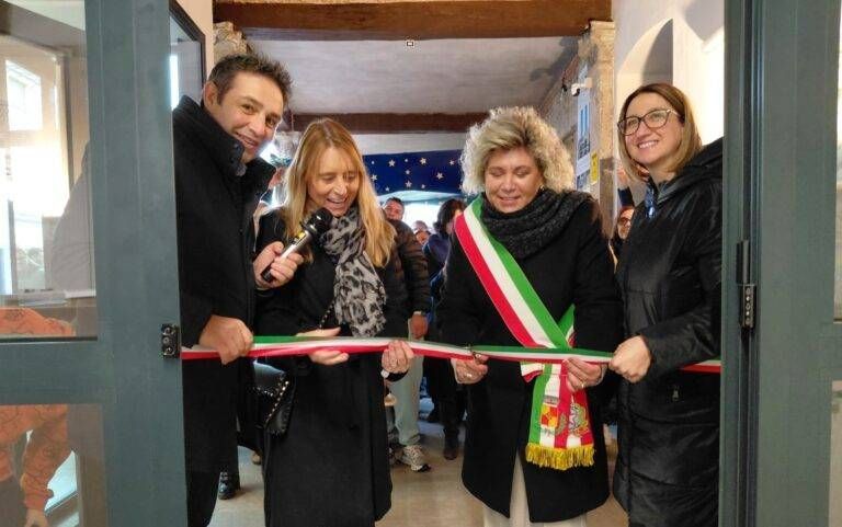 A Gerenzano rinasce Palazzo Fagnani: inaugurata la nuova biblioteca WhatsApp Image 2025 12 20 at 20.22.25 768x481