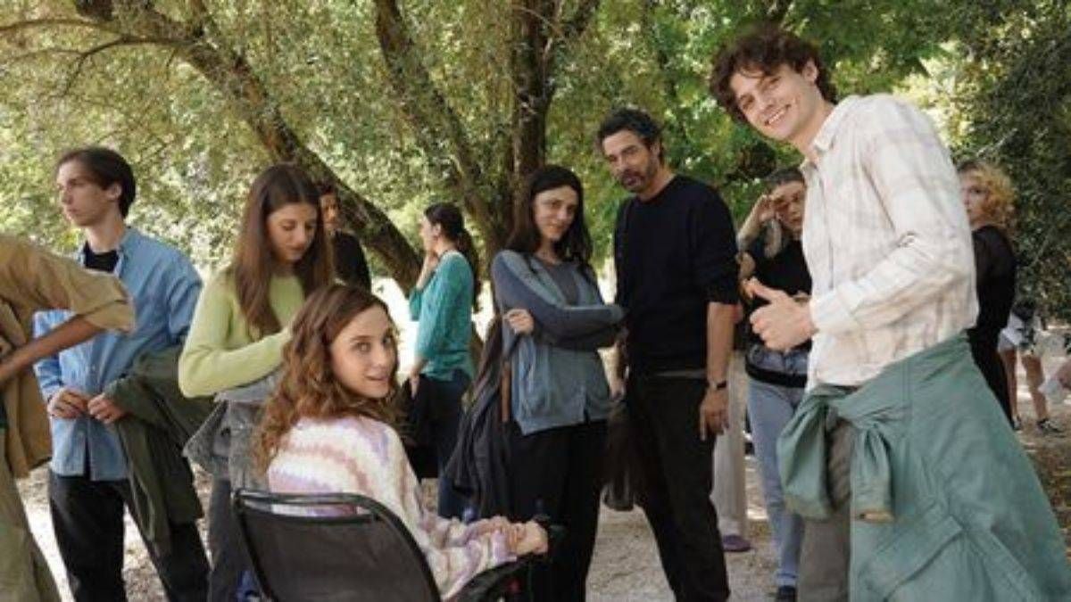 un professore 3 polemiche fan imbufaliti bacio trama fiction rai