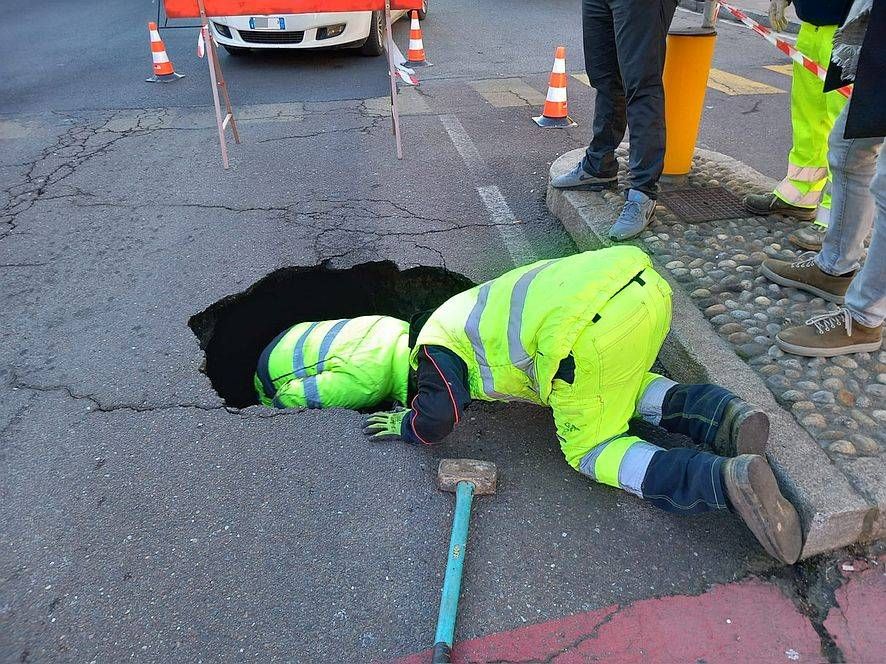 voragine centro bollate 