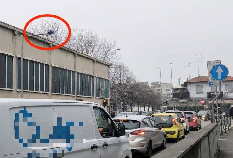 Bollate multe semaforo T-Red