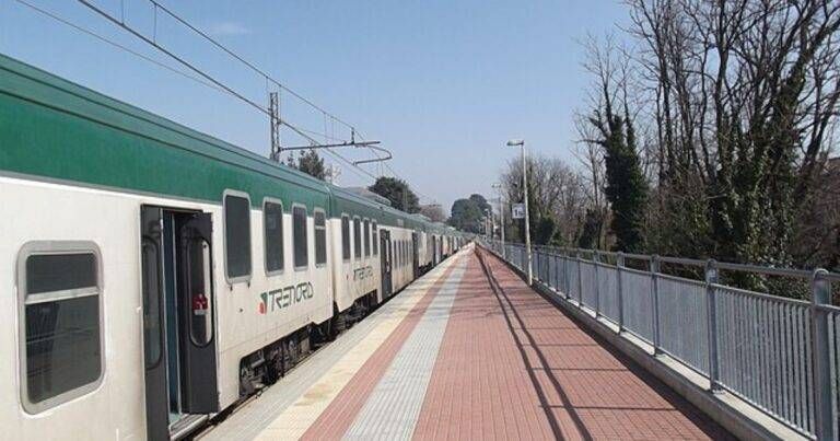 Milano ritardi pendolari Trenord