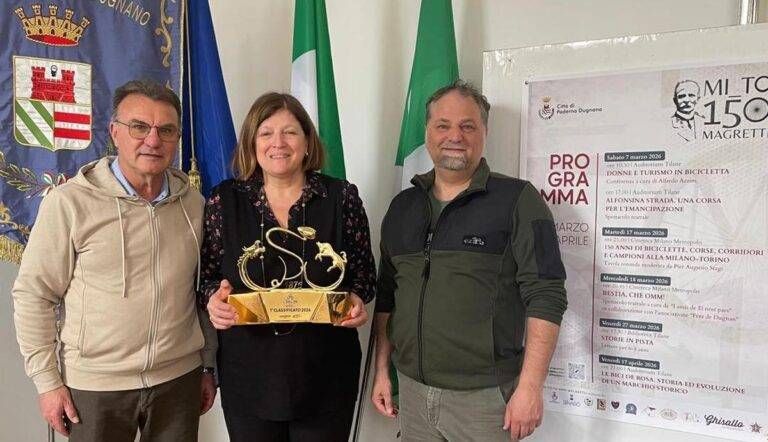 Milano-Torino, il trofeo a Paderno Dugnano