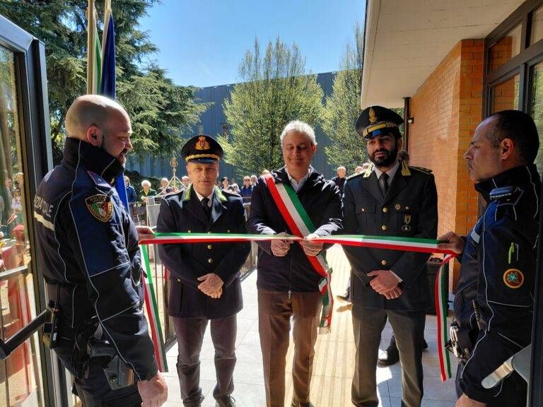 Origgio, una villetta diventa sede dei medici: inaugurato il nuovo poliambulatorio WhatsApp Image 2026 03 28 at 16.29.14 768x576