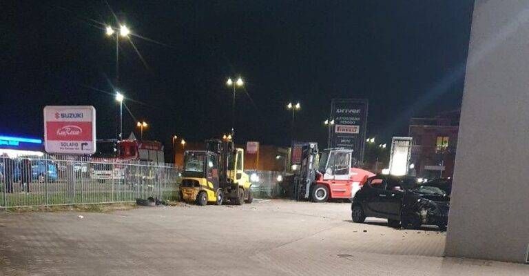 incidente solaro auto