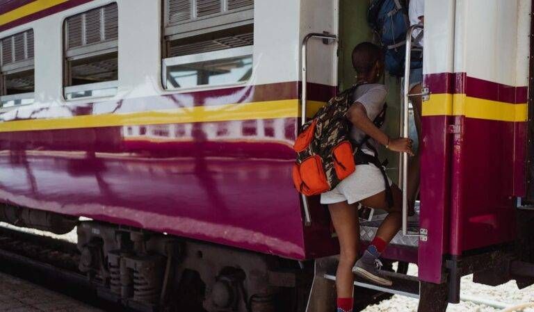 Cinquemila biglietti gratis del treno per viaggiare in tutta Europa, ecco chi ne ha diritto treno gratis europa