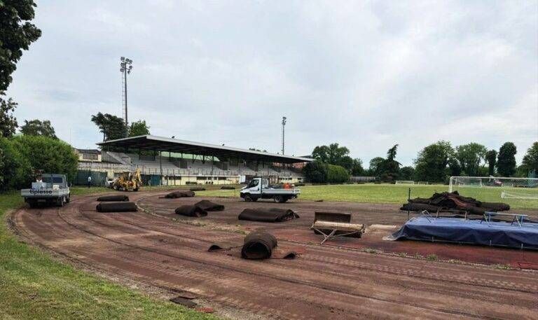 Senago lavori Pista atletica