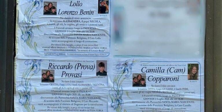 Paderno, l’ultimo saluto a Lollo, Prova e Cami: l’omaggio delle curve Nord e Sud, poi l’ultimo giro a San Siro Paderno Dugnano funerali