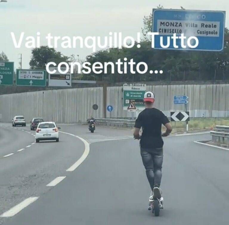 Monopattini elettrici, è allarme sulle strade: velocità folli e regole sempre più stringenti Screenshot 20260812 155951 Video Player 768x754