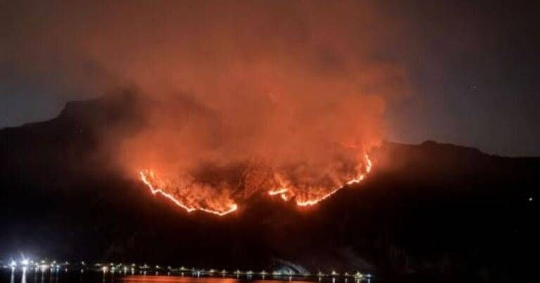 Mandello del Lario, vasto incendio sul Monte Moregallo: boschi distrutti Mandello del Lario
