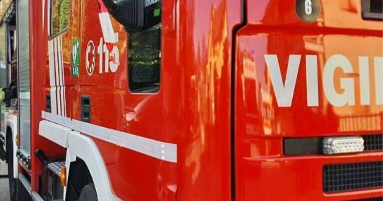 Incidente sull’A8 a Castellanza: tamponamento tra auto e furgone, quattro persone coinvolte Incidente Castellanza