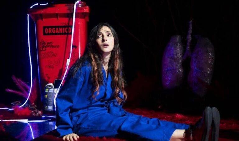 Bollate, Ambra Angiolini inaugura la nuova stagione del teatro LaBolla Ambra Angiolini teatro Bollate