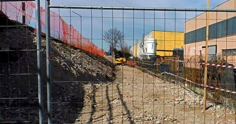 Origgio, operaio morto in cantiere: i sindacati chiedono più sicurezza e controlli Origgio operaio morto