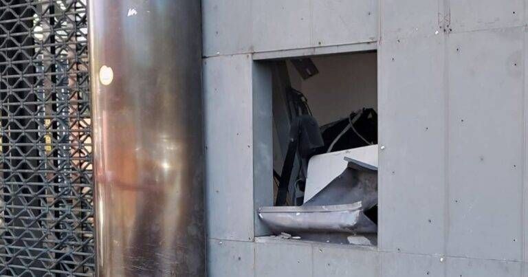 Rozzano, esplode il bancomat nella notte: fallisce l’assalto in viale Lombardia Rozzano esplode bancomat