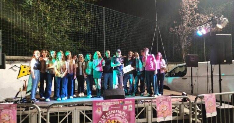Saronno Famosi, iniziata la nuova sfida musicale: le prossime serate e la finale Saronno Famosi
